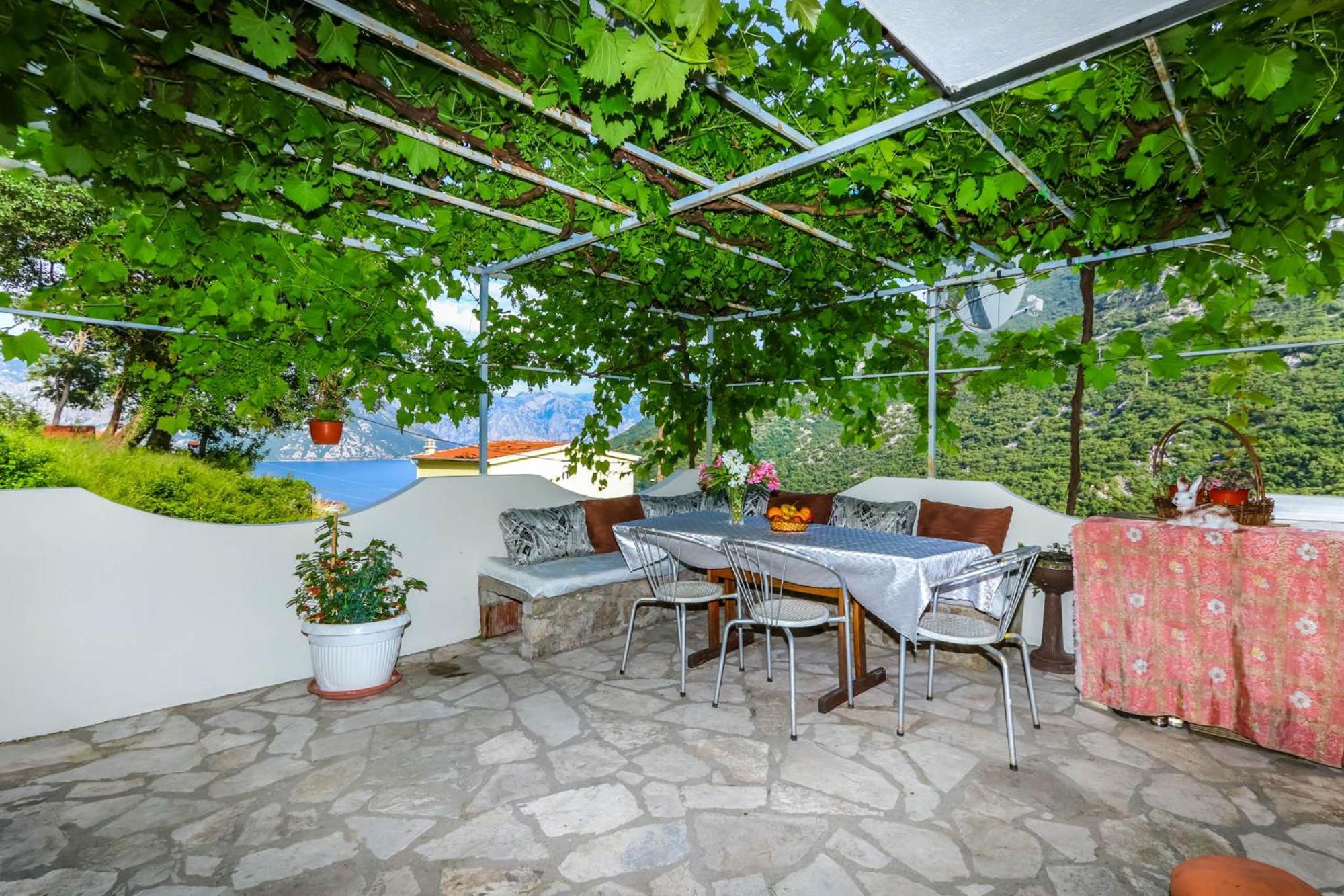 Apartments Zeko Donji Morinj Extérieur photo